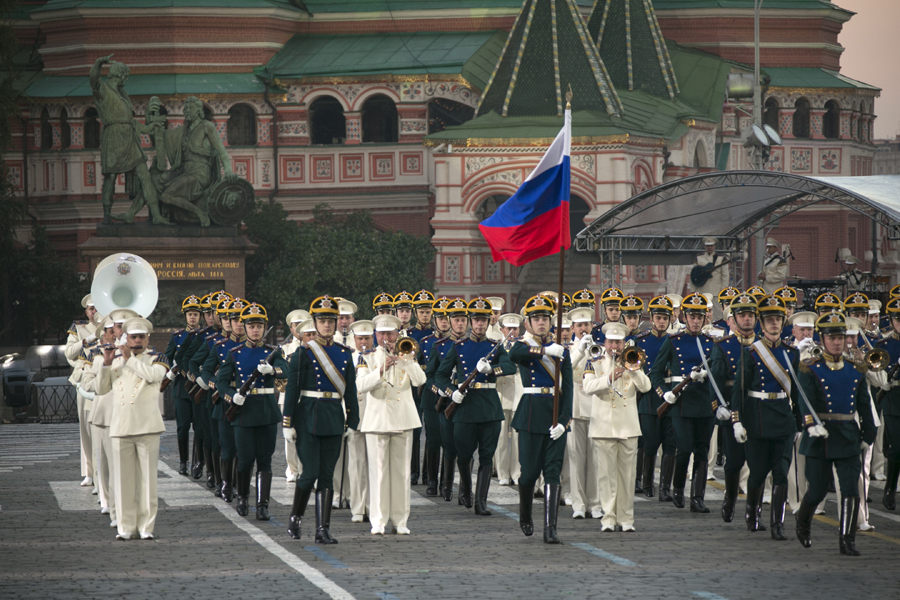 Выступление роты Президентского (Кремлевского) караула и Президентского оркестра Службы коменданта Московского Кремля Федеральной службы охраны Российской Федерации